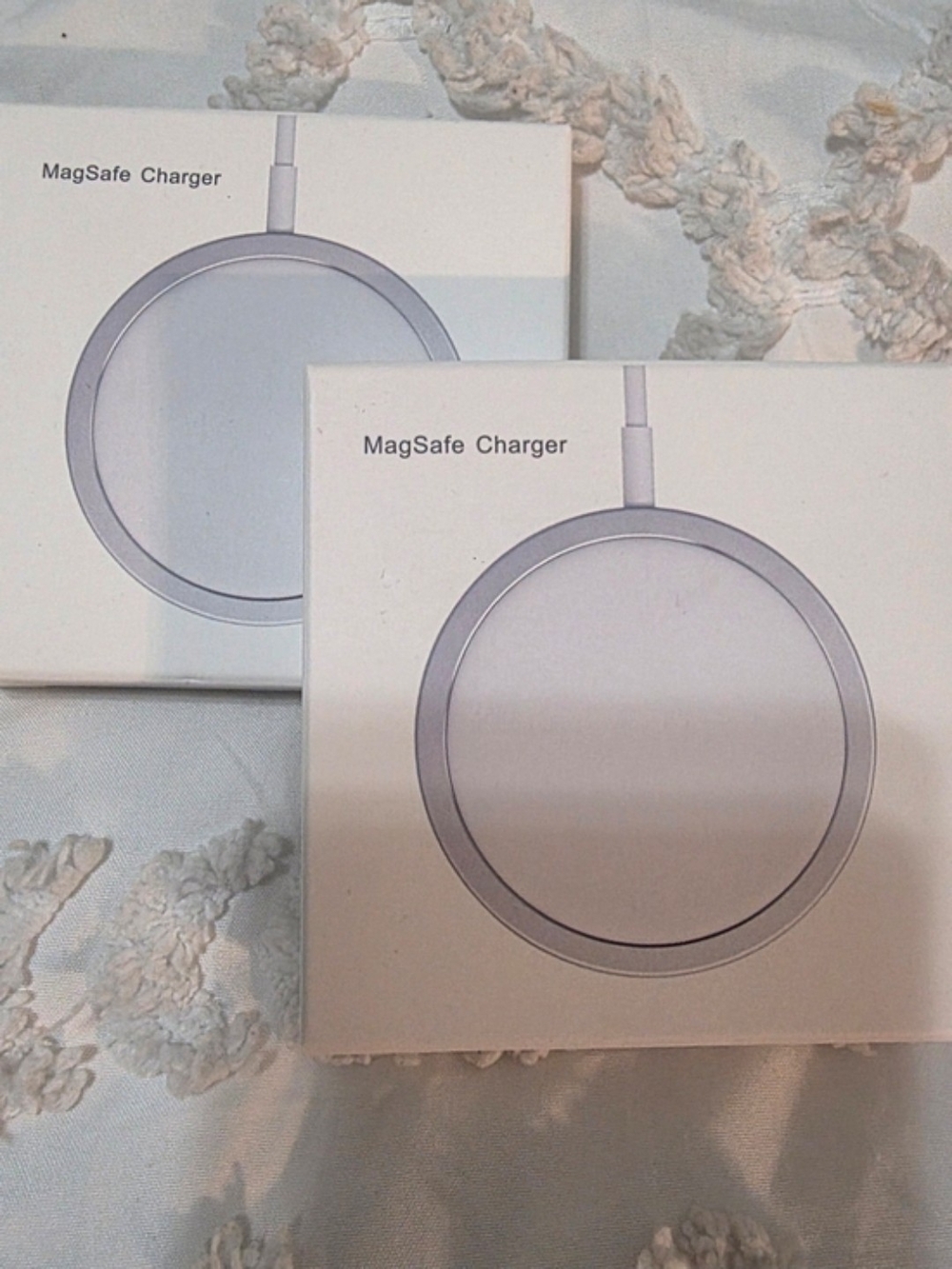 2 MagSafe Wireless Charger - White